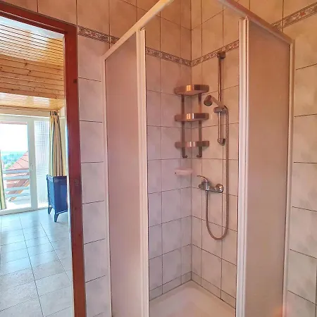 Csalogany Apartment - Biro Tours Nr 152 Vonyarcvashegy
