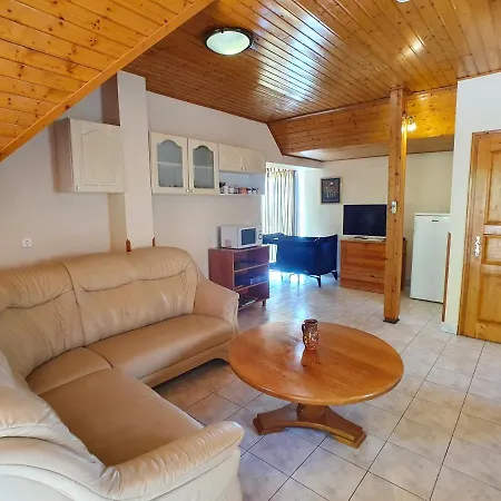 Csalogany Apartment - Biro Tours Nr 152